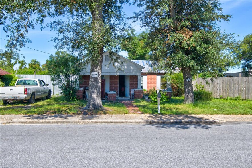 Primary Photo Of 612 McKenzie Ave, Panama City Land For Sale