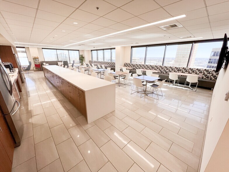 More Photos Of 500 W Illinois Ave, Midland Office For Lease