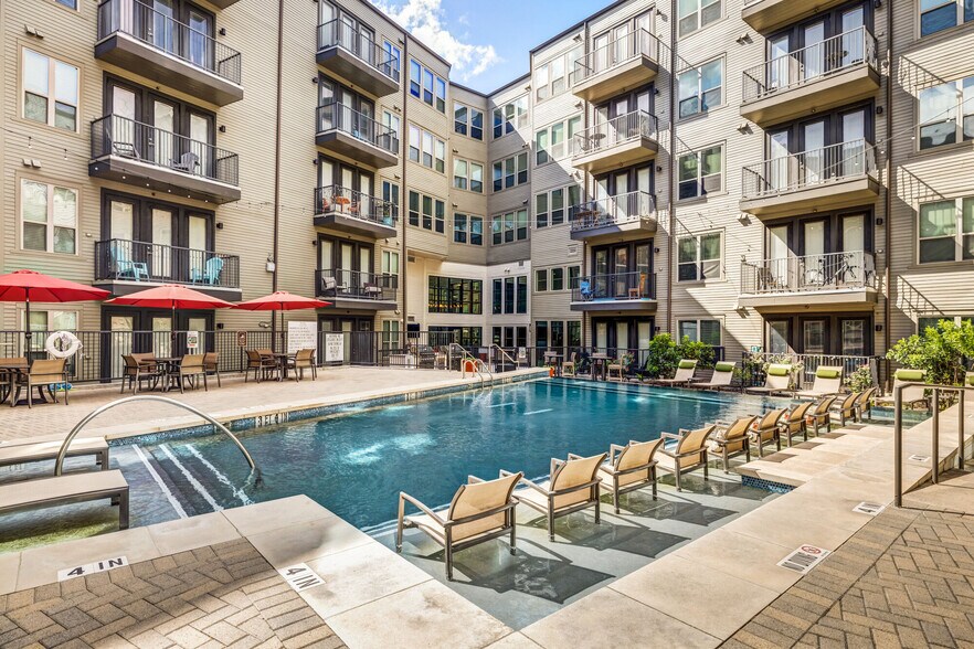 More Photos Of 403 E Koenig Ln, Austin Apartments For Lease