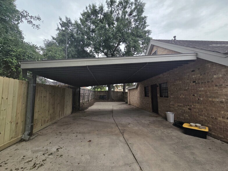 More Photos Of 2204 Sunpark Dr, Conroe Office For Sale