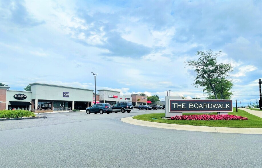 Primary Photo Of 6873-6931 Orchard Lake Rd, West Bloomfield Freestanding For Lease
