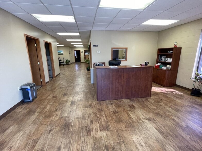 More Photos Of 6671 Shepherdsville Rd, Elizabethtown Warehouse For Lease