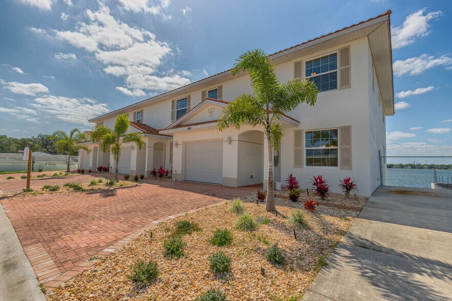 More Photos Of 1900 Oasis Blvd, Sebring Land For Sale