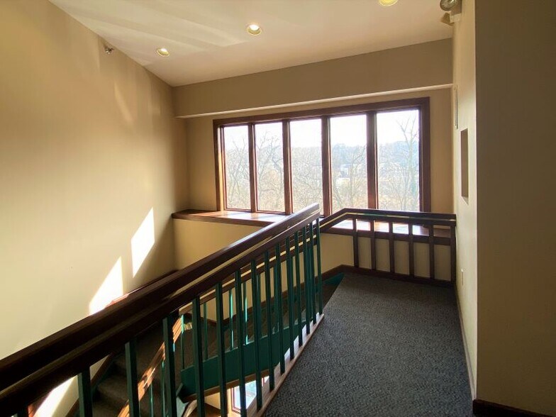 More Photos Of 6728 Loop Rd, Centerville Medical For Sale