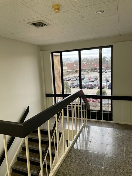 More Photos Of 5586 Post Rd, East Greenwich Office For Lease