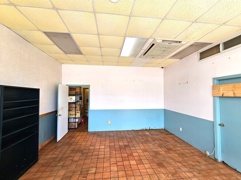 More Photos Of 1336 N School St, Honolulu Freestanding For Lease