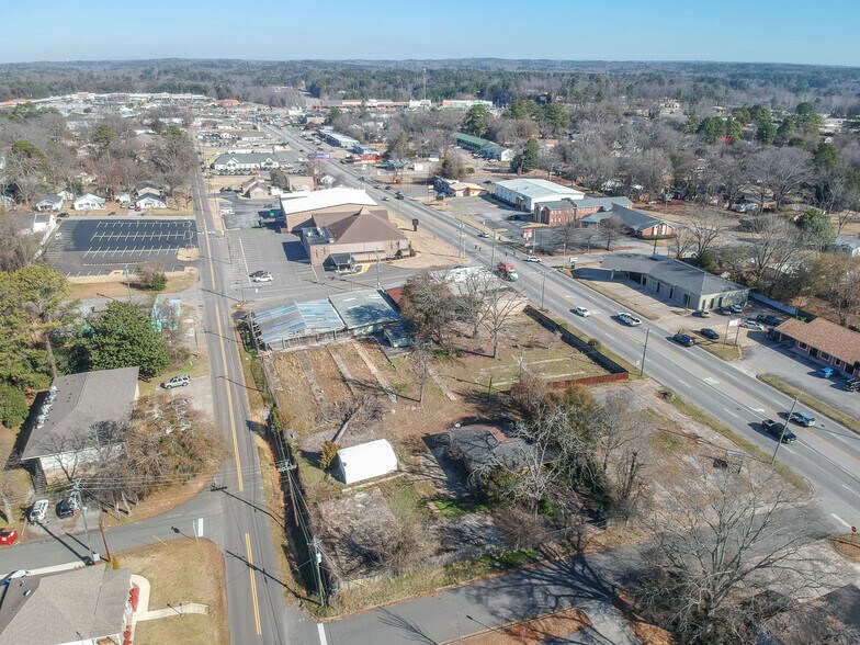 More Photos Of 1907 24th St, Northport Office For Sale