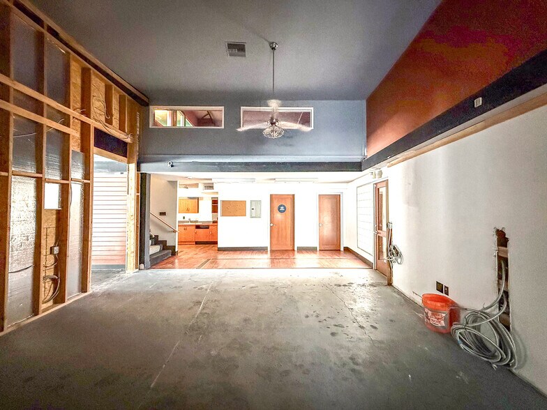 More Photos Of 10931 W Pico Blvd, Los Angeles Storefront Retail Office For Sale