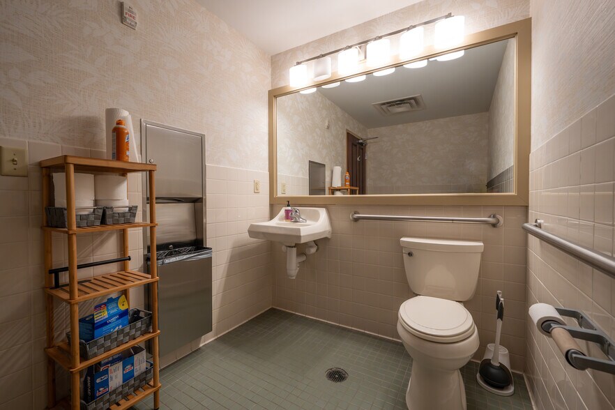 More Photos Of 55-65 W Bridge St, Dublin Storefront Retail Office For Sale