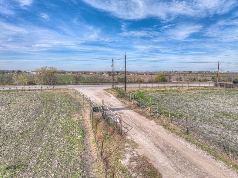 More Photos Of 931 W FM 78, Marion Land For Sale