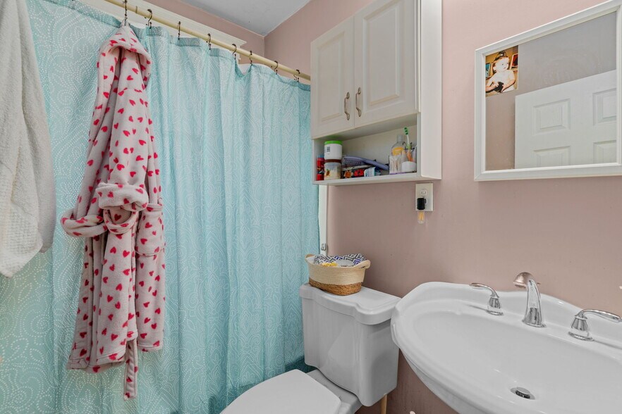 More Photos Of , Saint Louis Multifamily For Sale