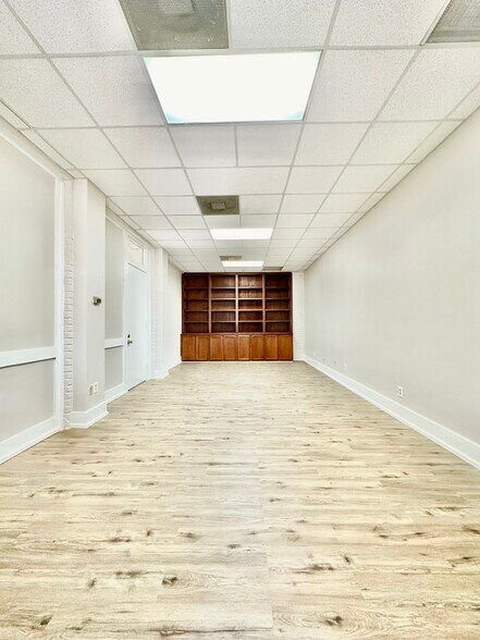 More Photos Of 717 Dolorosa St, San Antonio Office For Lease