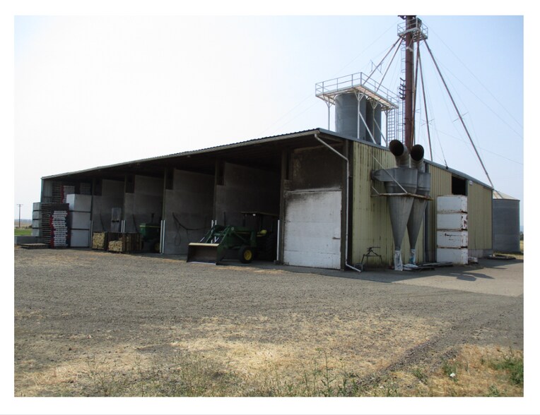 More Photos Of 10755 Highway 22, Dallas Warehouse For Sale