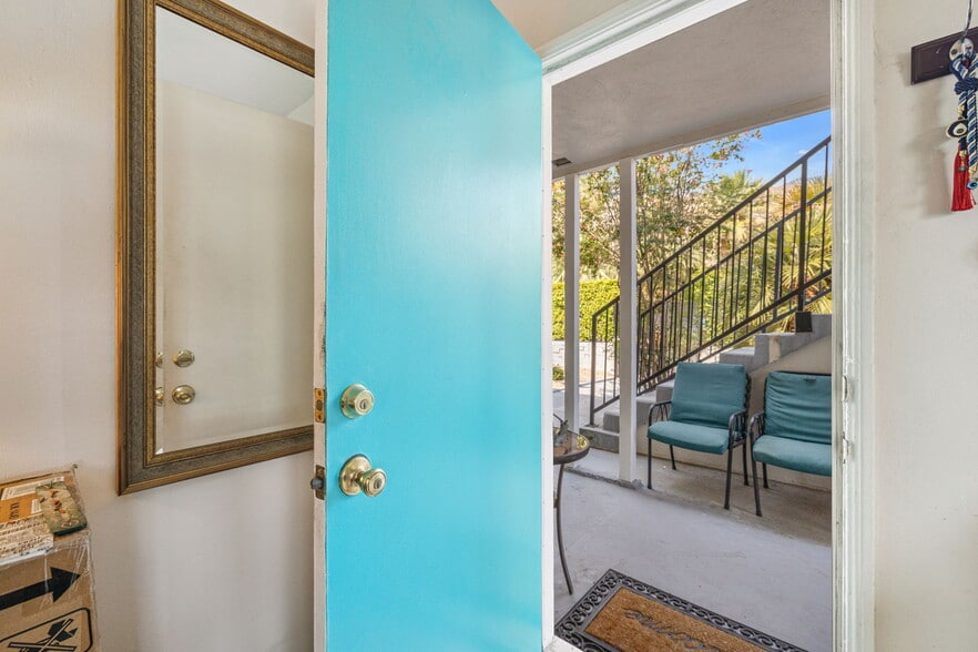 More Photos Of 1674 S Via Salida, Palm Springs Apartments For Sale