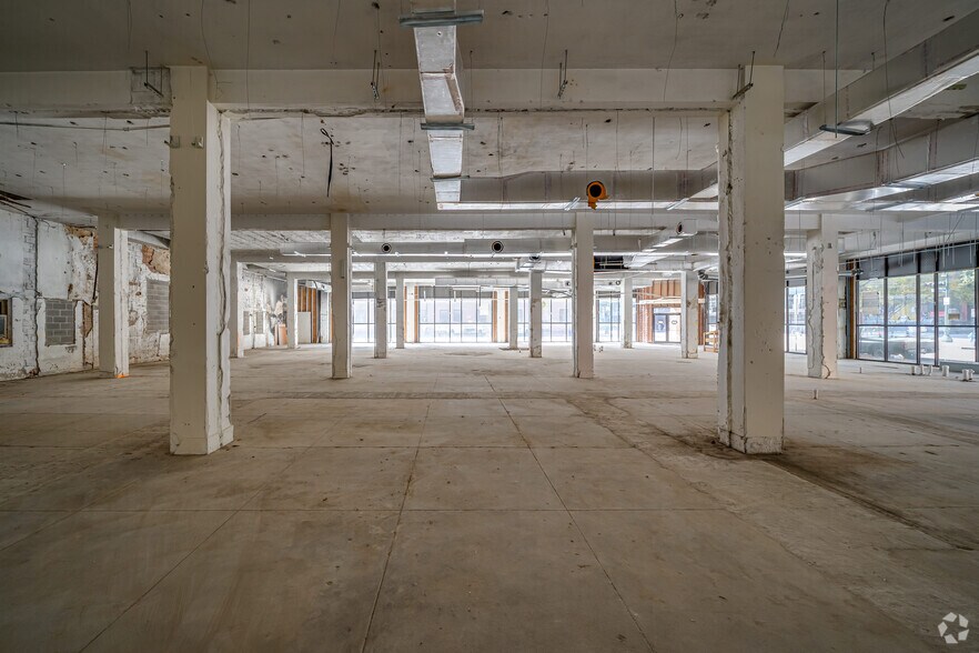 More Photos Of 421 Fannin St, Houston Office For Sale