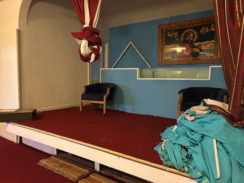 More Photos Of 1107 Spring St, Hot Springs Flex For Lease