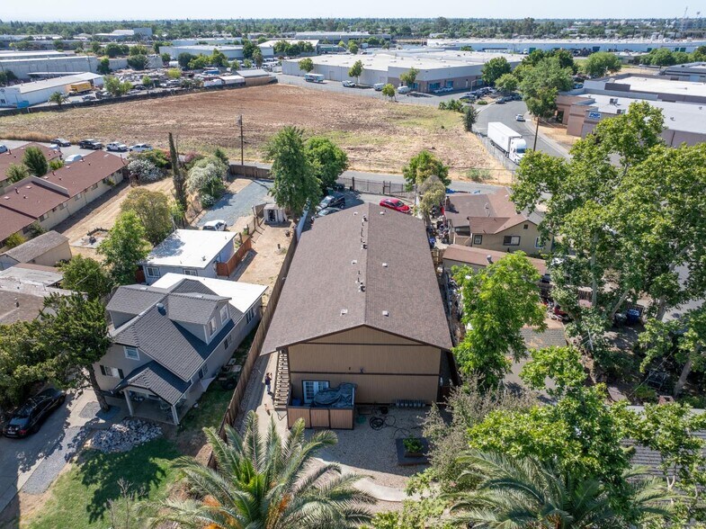 More Photos Of 2944 Del Paso Blvd, Sacramento Apartments For Sale