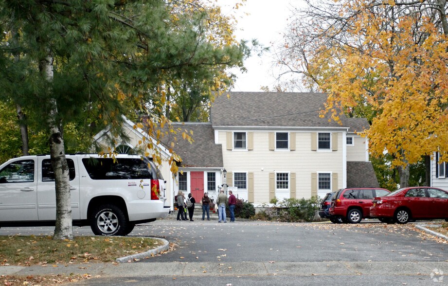 More Photos Of 39 Smith Ave, Mount Kisco Medical For Lease