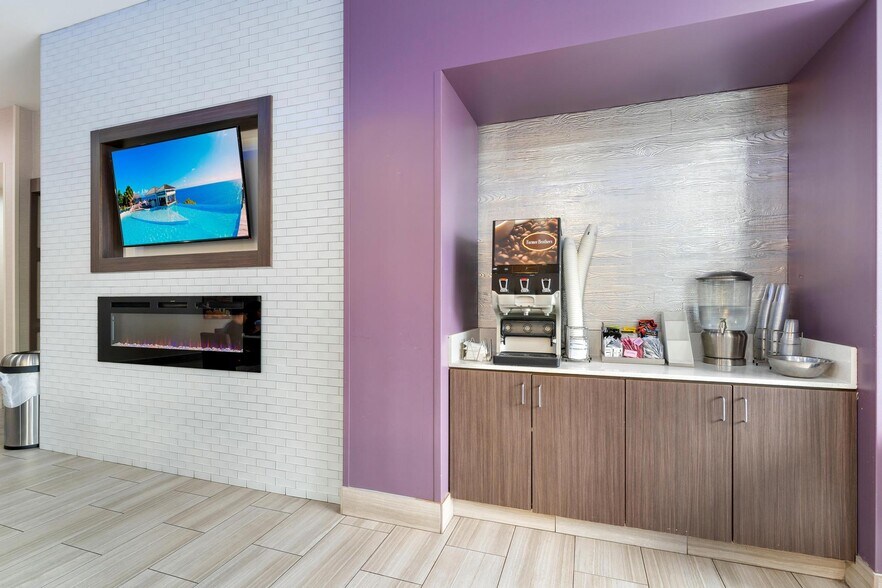 More Photos Of 465 S 100 E, Kanab Hospitality For Sale