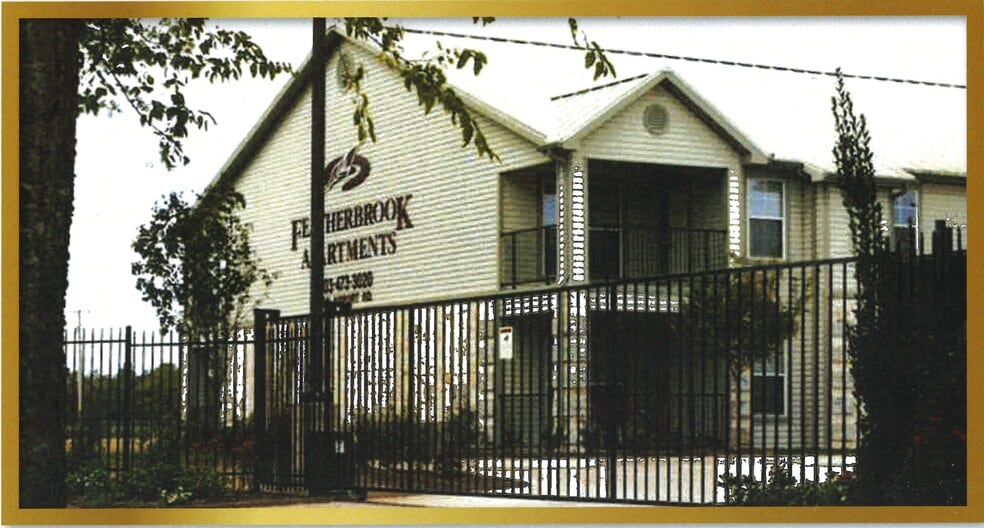 Primary Photo Of 300 Airport Rd, Emory Apartments For Sale