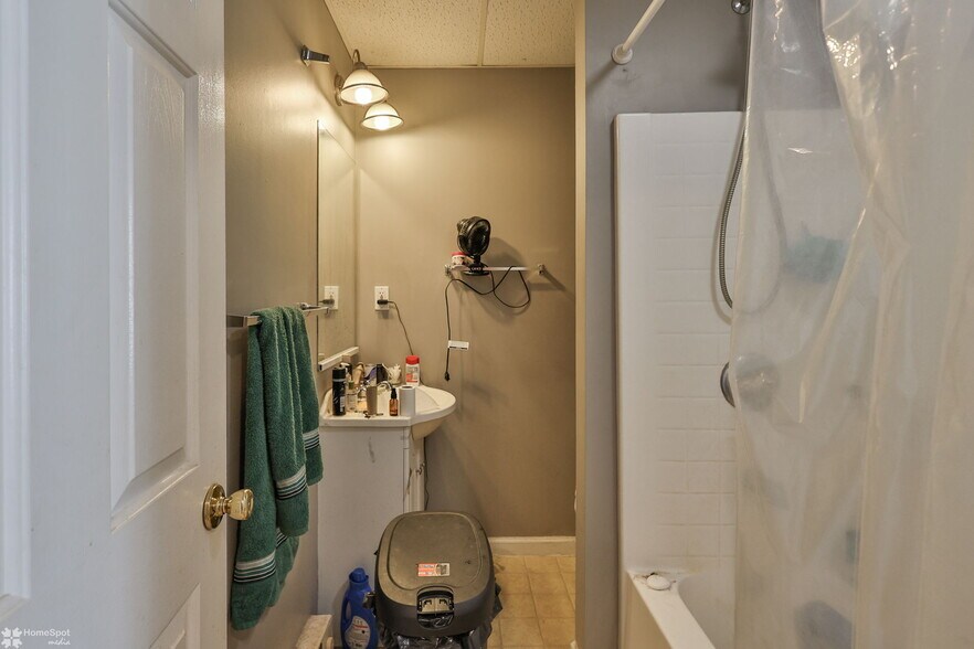 More Photos Of 302 W Abbott St, Lansford Multifamily For Sale