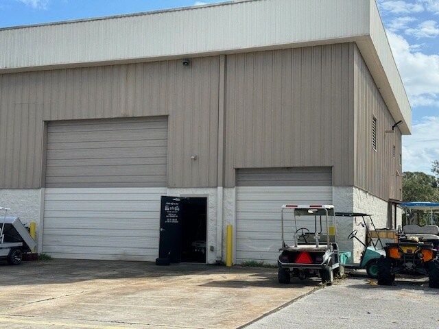 More Photos Of 724 S Nova Rd, Ormond Beach Service For Lease