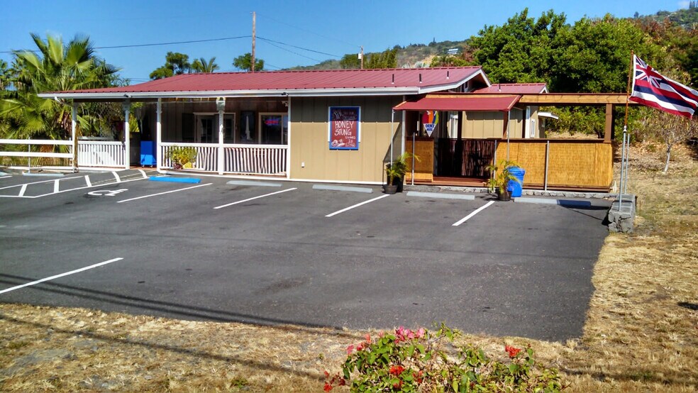 More Photos Of 82-5674 Kahau Pl, Captain Cook Restaurant For Lease