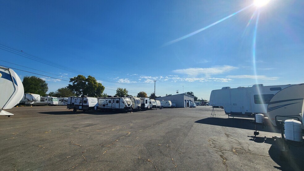 More Photos Of 1051 El Camino Ave, Sacramento Land For Lease