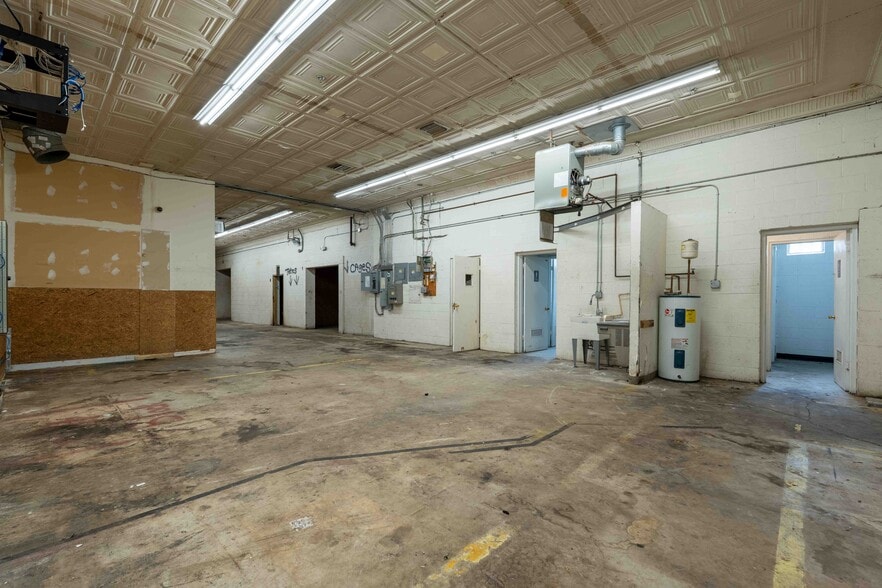 More Photos Of 1801-1803 Central Ave, Augusta Unknown For Lease