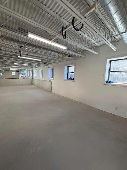 More Photos Of 99 Massachusetts Ave, Arlington Loft Creative Space For Lease