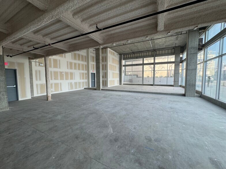 More Photos Of 5925-5939 W Sunset Blvd, Los Angeles Office Residential For Lease