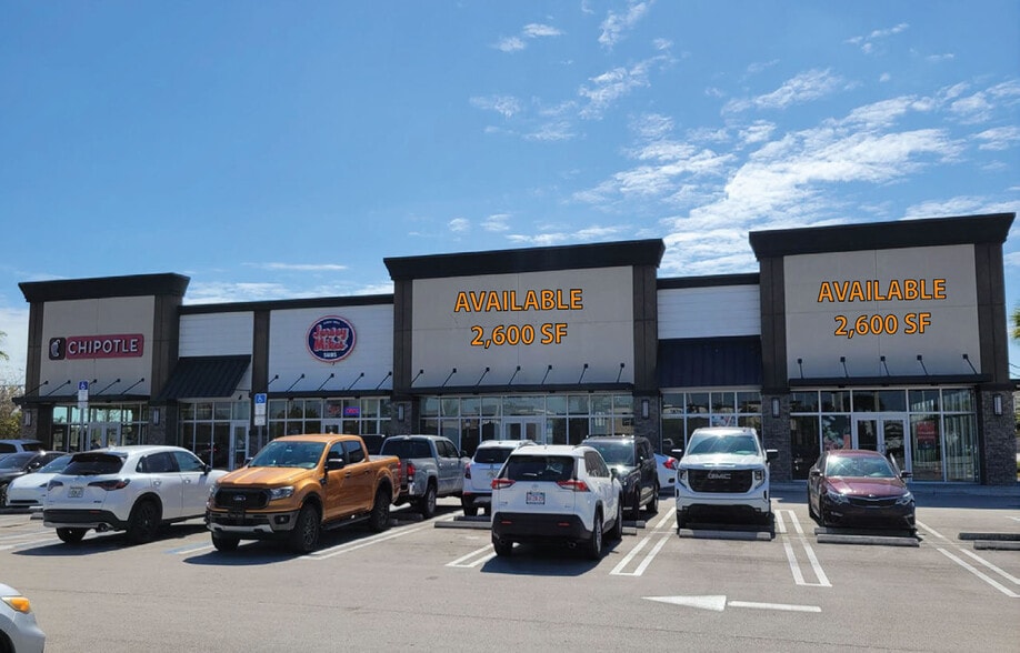 More Photos Of 1700 NW 117th Plz, Miami General Retail For Lease