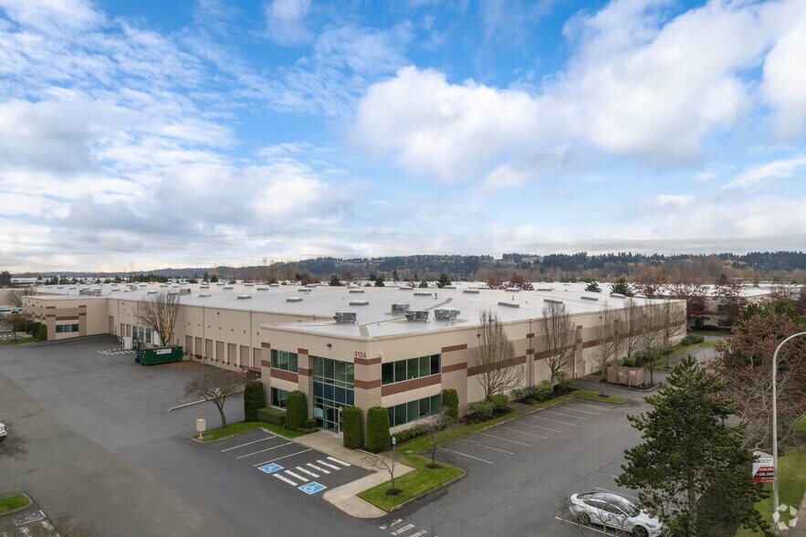 More Photos Of 4104 C St NE, Auburn Warehouse For Lease