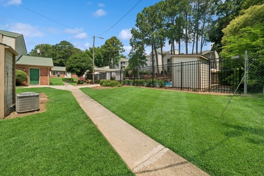 More Photos Of 1357 Sharon Rd W, Charlotte Apartments For Sale