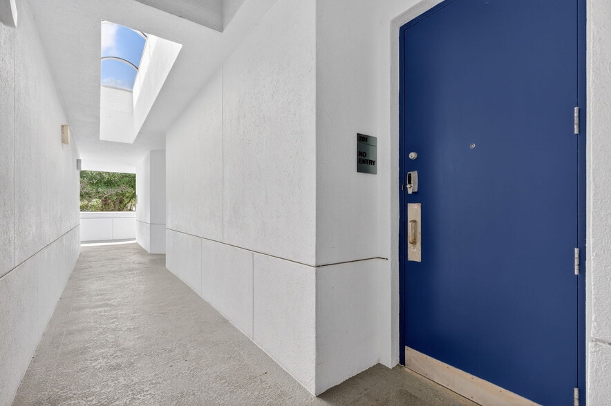 More Photos Of 1500 NW 10th Ave, Boca Raton Medical For Sale