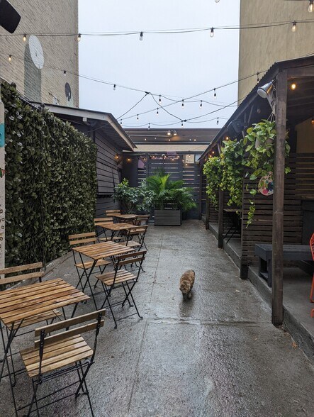 More Photos Of 111-119 Ingraham St, Brooklyn Manufacturing For Lease