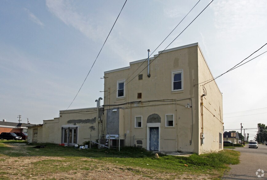 More Photos Of 9601 Warwick Blvd, Newport News Freestanding For Sale