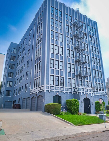 Primary Photo Of 286 Lenox Ave, Oakland Apartments For Sale