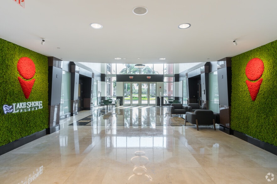 More Photos Of 1301 International Pky, Sunrise Office For Lease