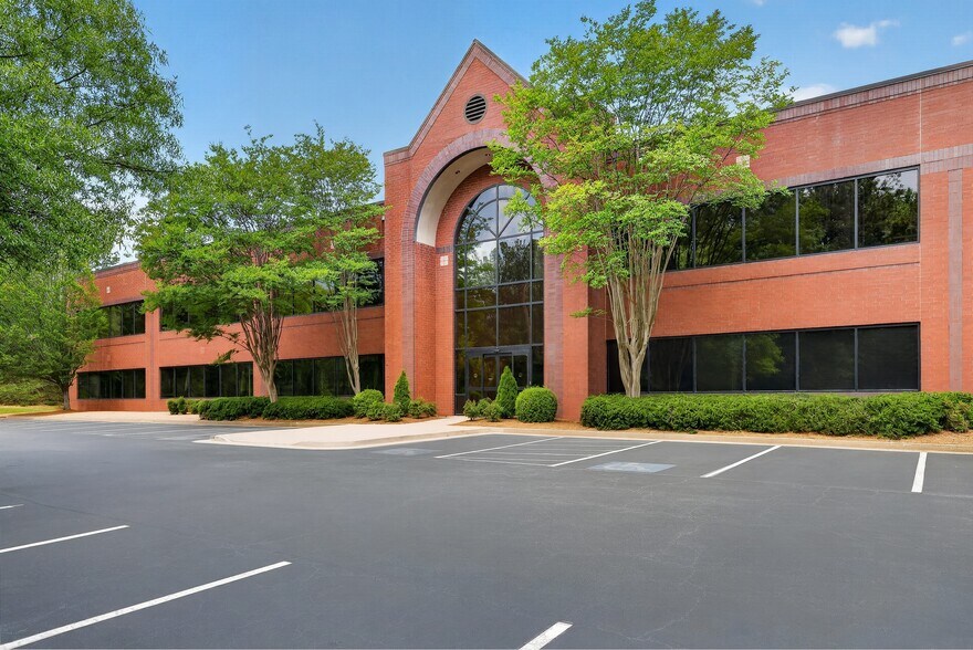 More Photos Of 1357 Hembree Rd, Roswell Medical For Lease