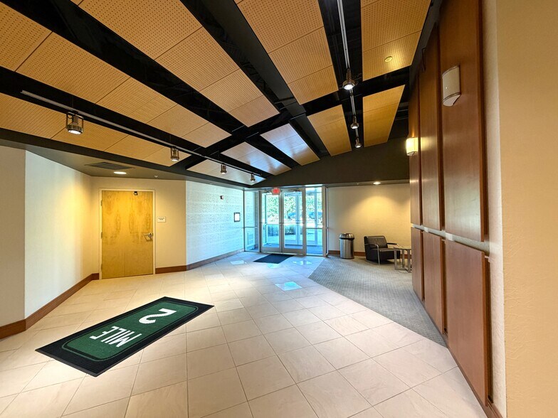 More Photos Of 5000 Springfield St, Dayton Office For Sale