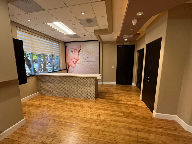More Photos Of 838 Nordahl Rd, San Marcos Medical For Lease