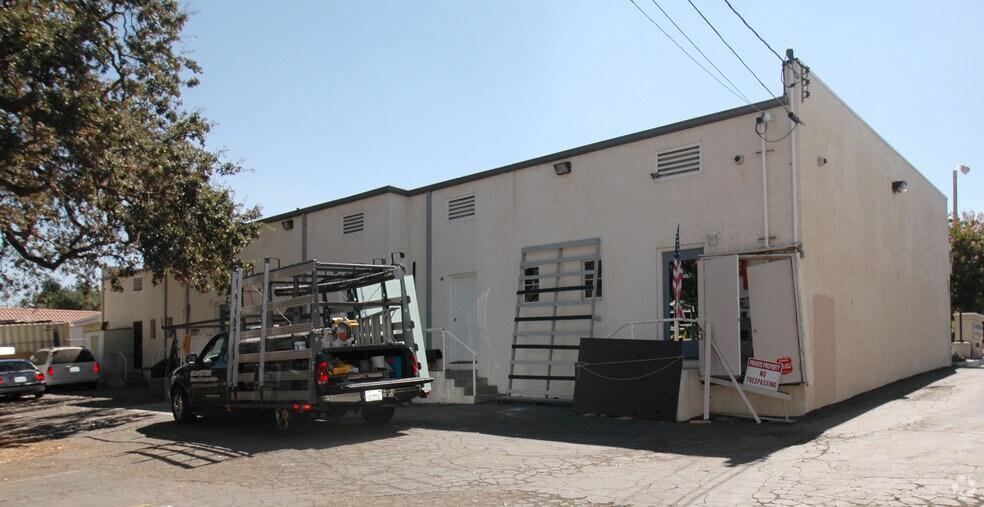 More Photos Of 757-763 E Thousand Oaks Blvd, Thousand Oaks Freestanding For Lease