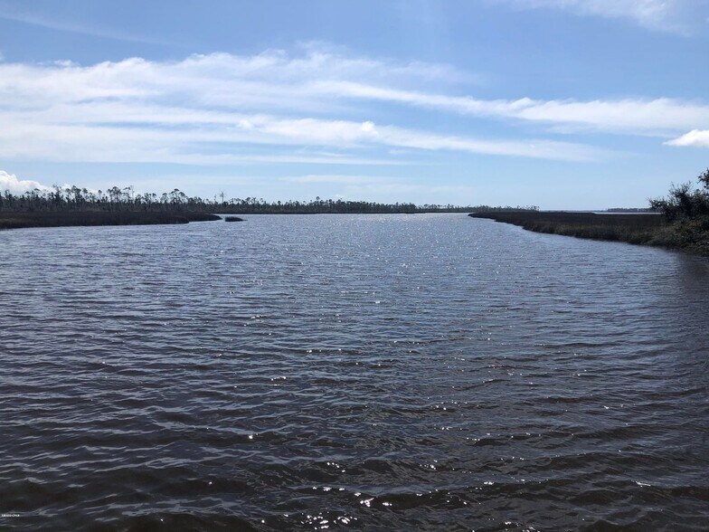 More Photos Of Hotelan Bluff Road @ Laura Bluff Road, Panama City Land For Sale