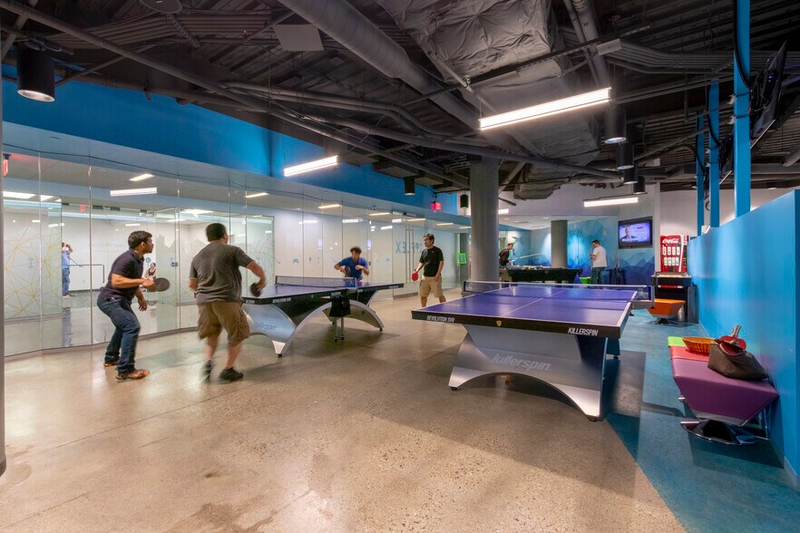 More Photos Of 900 Chelmsford St, Lowell Office For Lease