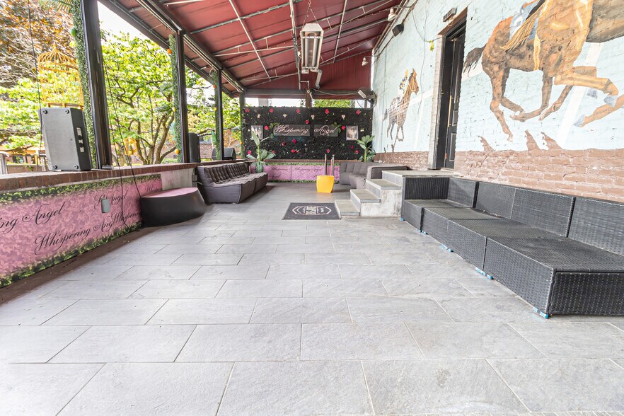 More Photos Of 16-20 Caroline St, Saratoga Springs Restaurant For Sale