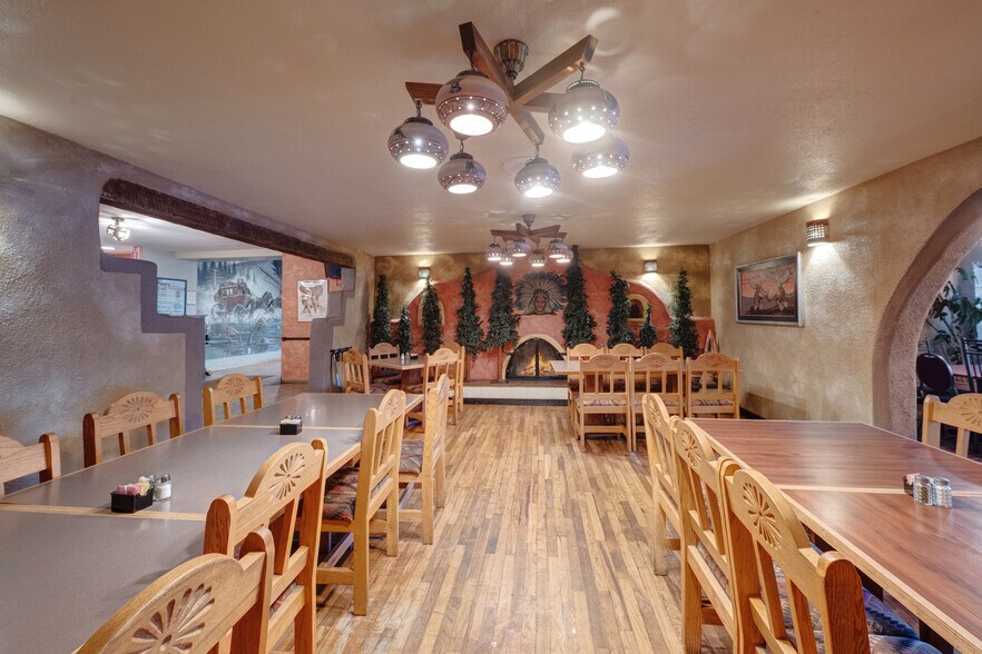 More Photos Of 8032 4th St NW, Albuquerque Restaurant For Sale