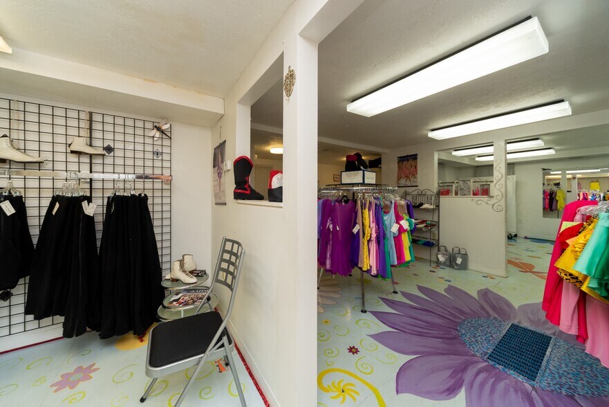 More Photos Of 205 Walnut St, Framingham Office Residential For Sale