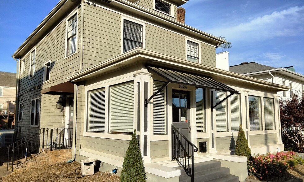 More Photos Of 1824-1826 E 7th St, Charlotte Office Residential For Lease