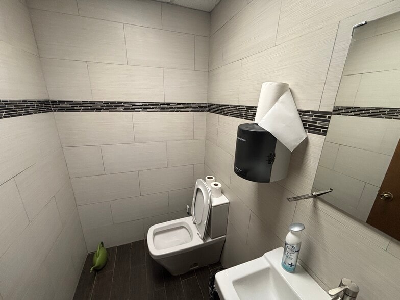 More Photos Of 1798 Montreal Cir, Tucker Office For Sale
